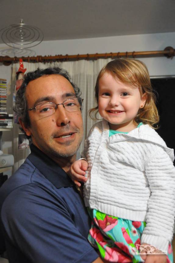 Brincando com a sobrinha Luiza na casa da Tia Dri, em Curitiba, no Paraná